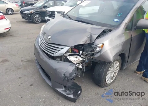 2015 Toyota Sienna Xle 8 Passenger from USA, damaged, VIN 5TDYK3DC4FS598859